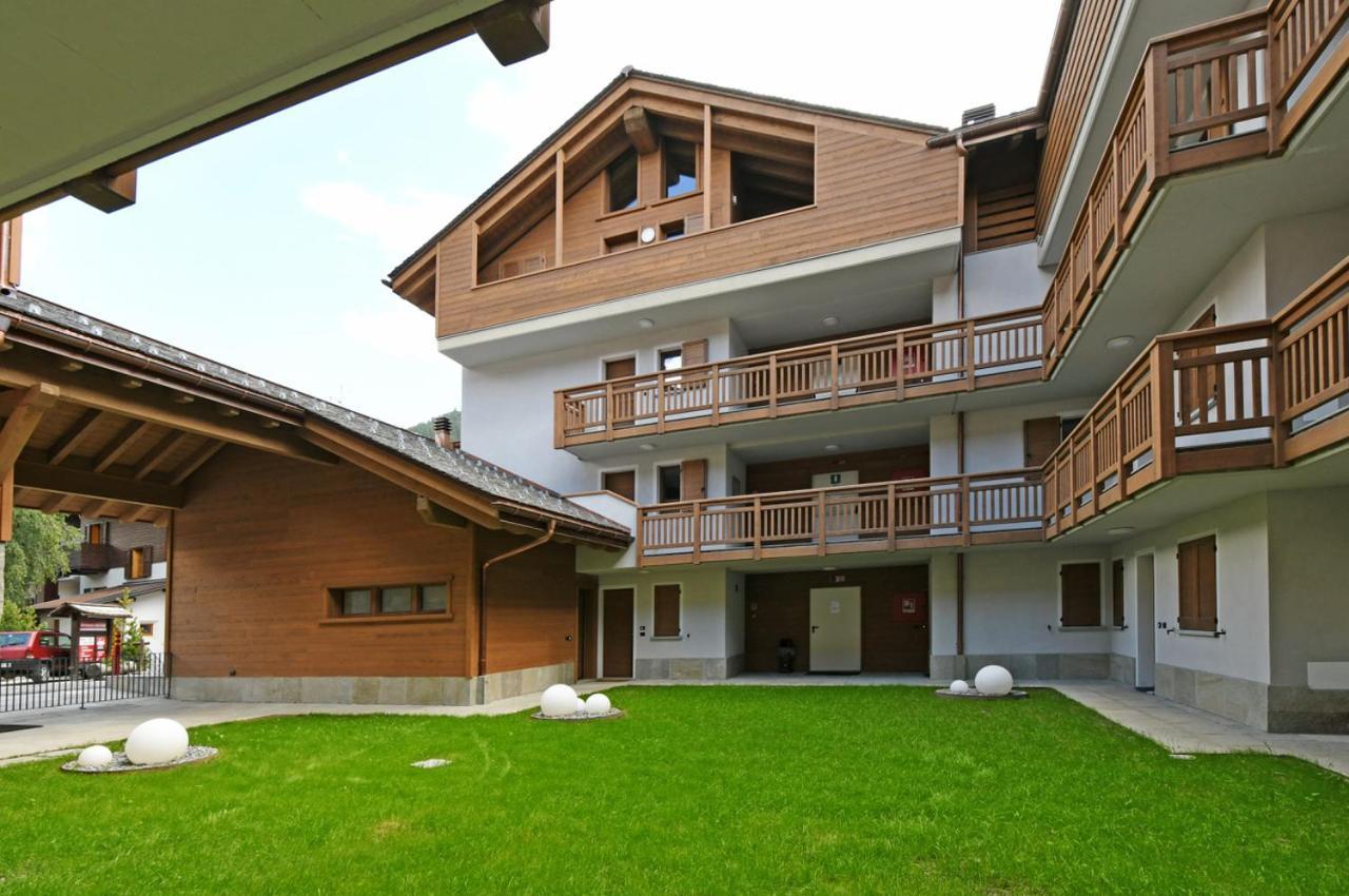 Ai Suma Residence Борміо Екстер'єр фото