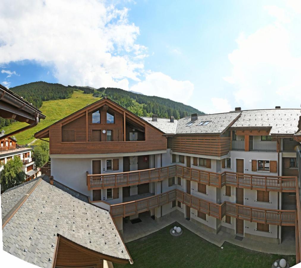 Ai Suma Residence Борміо Екстер'єр фото